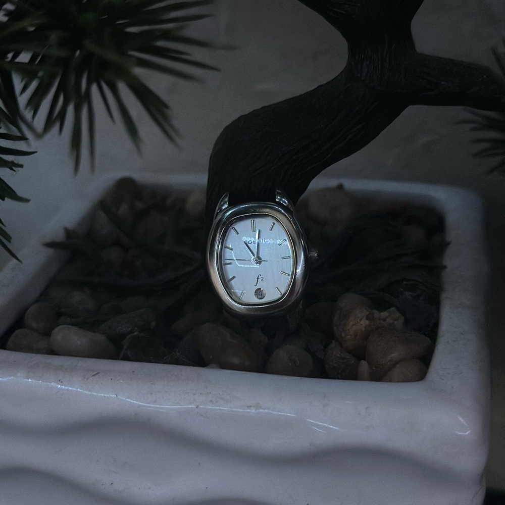 watch - Picture 7 of 9